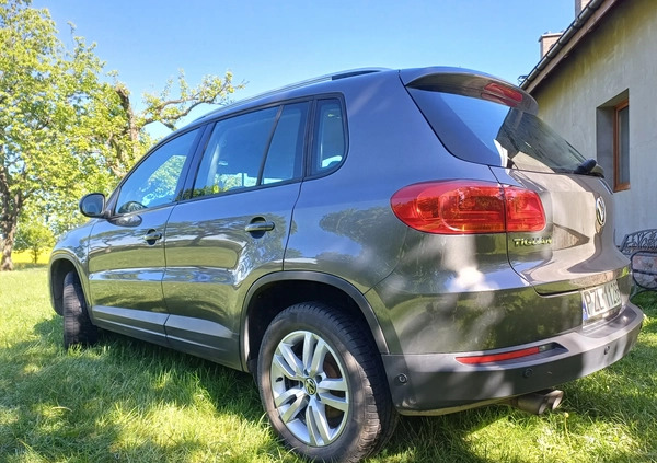 Volkswagen Tiguan cena 36999 przebieg: 134000, rok produkcji 2011 z Kraśnik małe 137